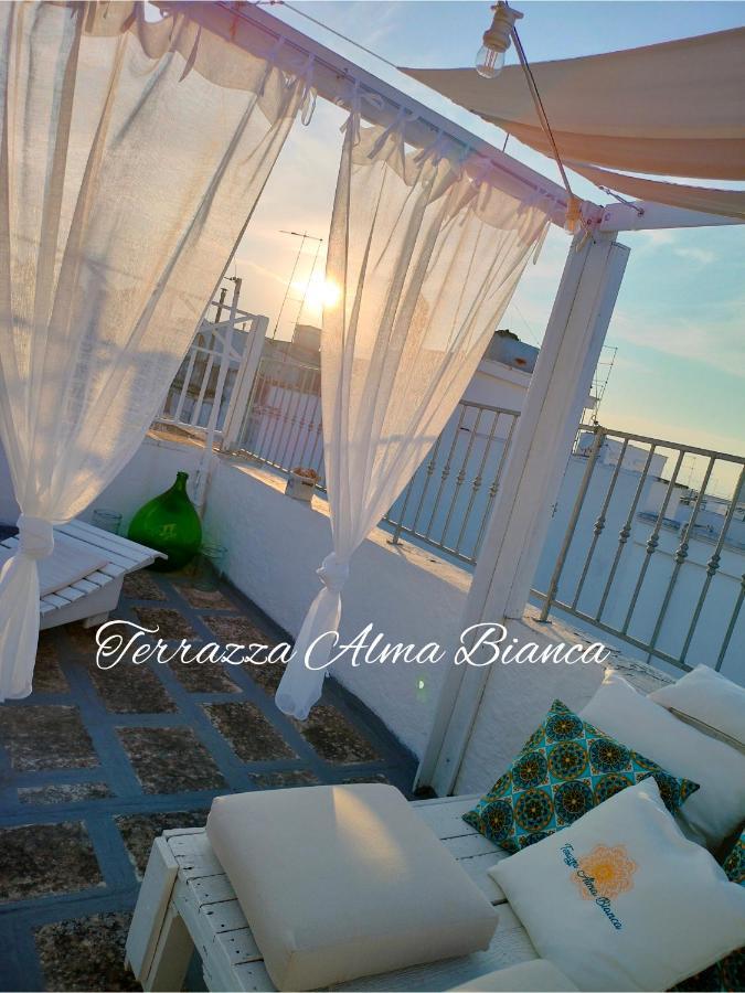 Terrazza Alma Bianca Apartment Ostuni Exterior photo